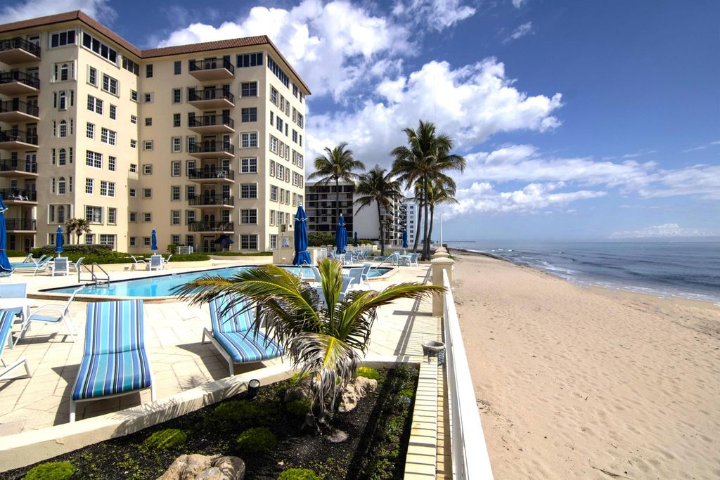 Image 50 of property listing at 3475 S Ocean Boulevard 2160, Palm Beach, FL 33480