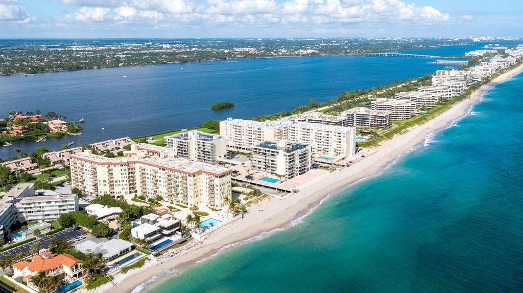 Image 52 of property listing at 3475 S Ocean Boulevard 2160, Palm Beach, FL 33480