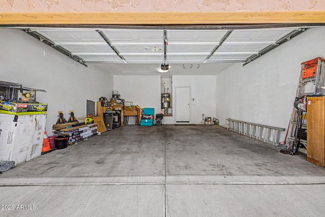 1944 N 77TH Glen, Phoenix, AZ 85035