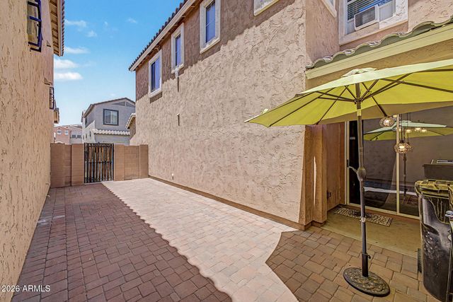 1944 N 77TH Glen, Phoenix, AZ 85035