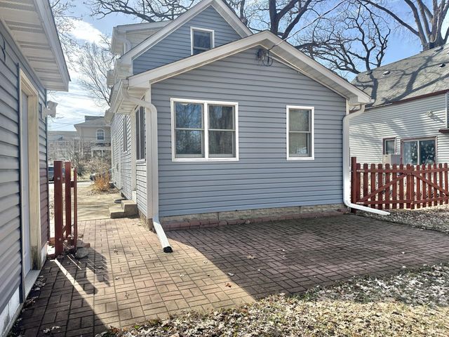 2145 7th Street, White Bear Lake, MN 55110