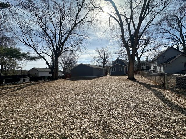 2145 7th Street, White Bear Lake, MN 55110