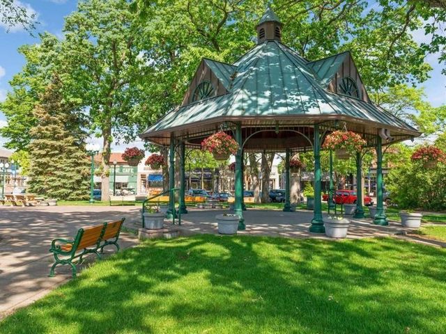 2145 7th Street, White Bear Lake, MN 55110