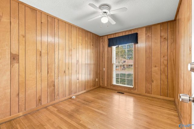 4019 Killarney Drive NW, Huntsville, AL 35816