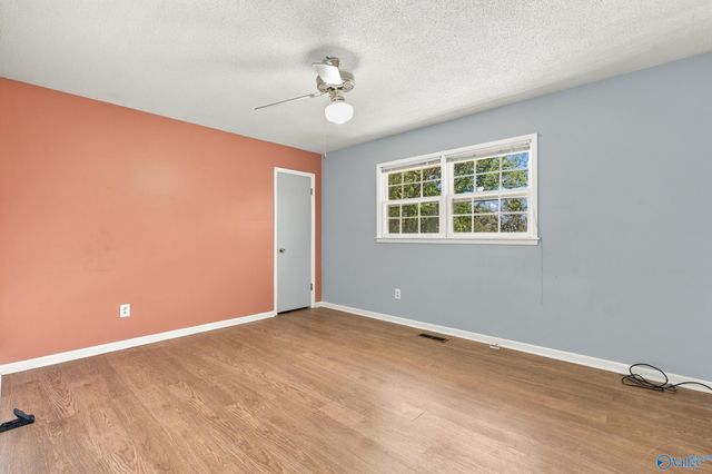 4019 Killarney Drive NW, Huntsville, AL 35816
