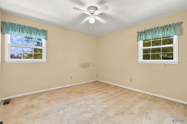 4019 Killarney Drive NW, Huntsville, AL 35816