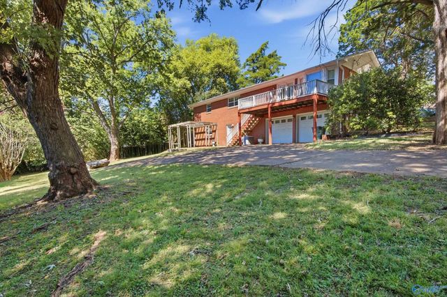 4019 Killarney Drive NW, Huntsville, AL 35816