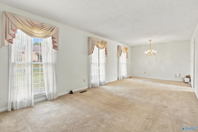 4019 Killarney Drive NW, Huntsville, AL 35816