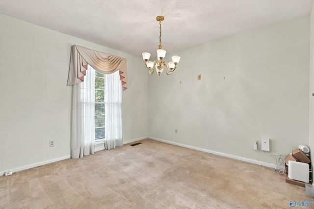 4019 Killarney Drive NW, Huntsville, AL 35816