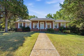4019 Killarney Drive NW, Huntsville, AL 35816