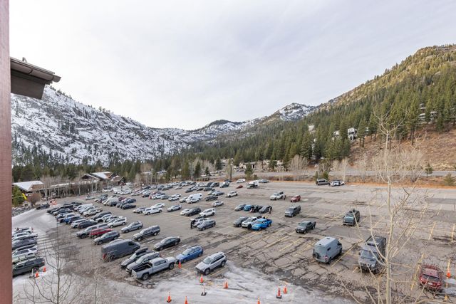 1850 Village South Road 417 4-417, Olympic Valley, CA 96146