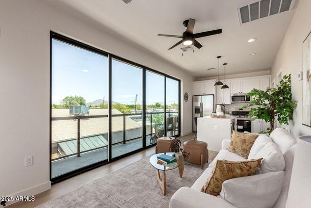 1725 W Sherman Street A, Phoenix, AZ 85007
