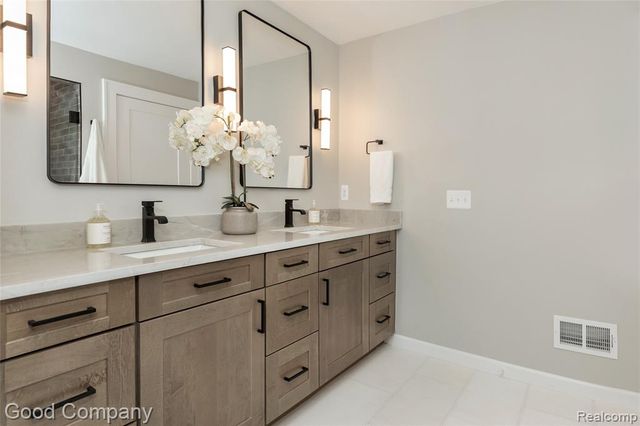 1514 Sunset Boulevard, Royal Oak, MI 48067