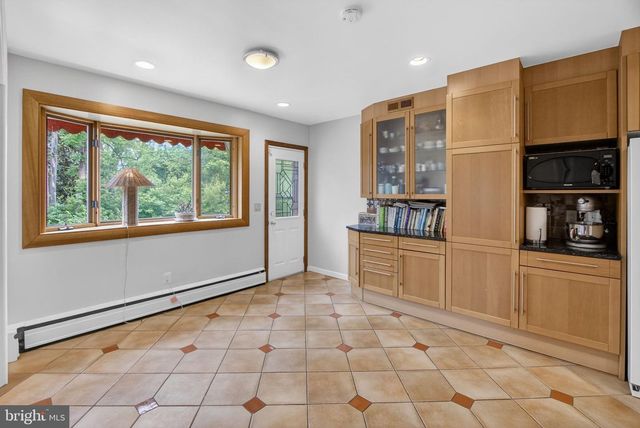 5804 PLAINVIEW RD, Bethesda, MD 20817