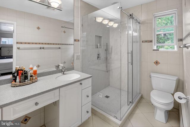 5804 PLAINVIEW RD, Bethesda, MD 20817