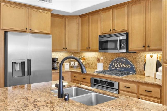 8963 Cuyamaca, Corona, CA 92883