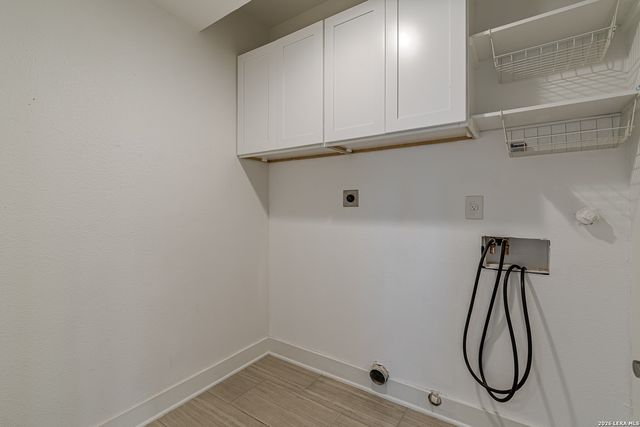 311 W MISTLETOE B, San Antonio, TX 78212