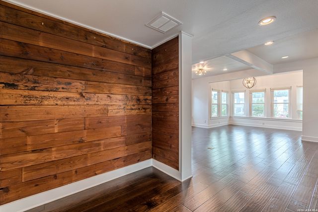 311 W MISTLETOE B, San Antonio, TX 78212