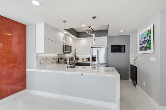 315 NE 3rd Avenue 1006, Fort Lauderdale, FL 33301