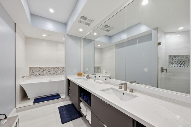 315 NE 3rd Avenue 1006, Fort Lauderdale, FL 33301