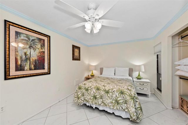 6342 MIDNIGHT PASS ROAD 212, Sarasota, FL 34242
