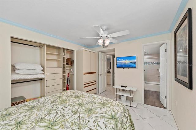 6342 MIDNIGHT PASS ROAD 212, Sarasota, FL 34242