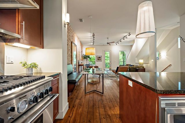 1205 Kinney Ave A, Austin, TX 78704