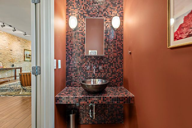 1205 Kinney Ave A, Austin, TX 78704