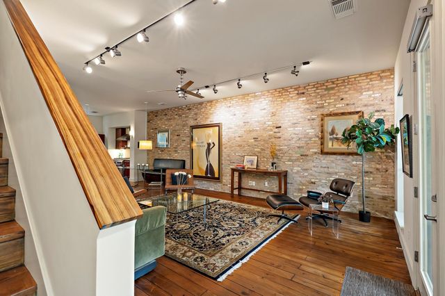 1205 Kinney Ave A, Austin, TX 78704