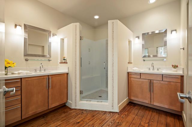 1205 Kinney Ave A, Austin, TX 78704