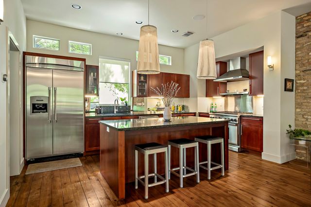 1205 Kinney Ave A, Austin, TX 78704