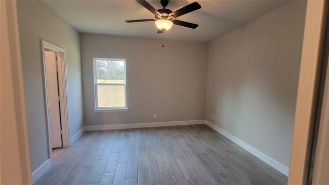 11915 Nelwood Street, Willis, TX 77318