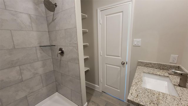 11915 Nelwood Street, Willis, TX 77318