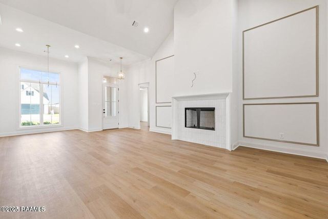 407 Sunshine Rise Drive, Broussard, LA 70518