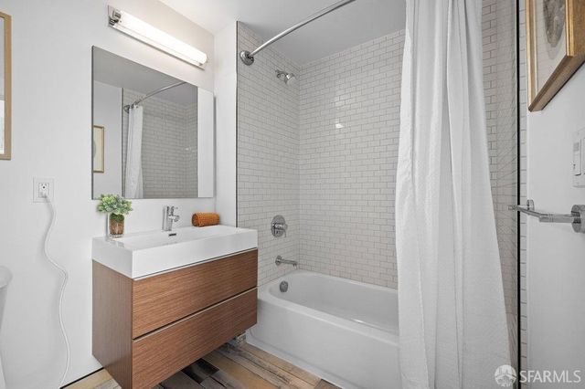 719 Larkin Street 404, San Francisco, CA 94109