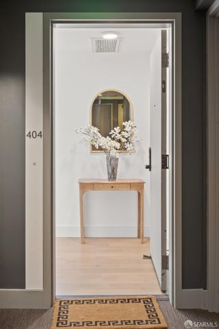 719 Larkin Street 404, San Francisco, CA 94109