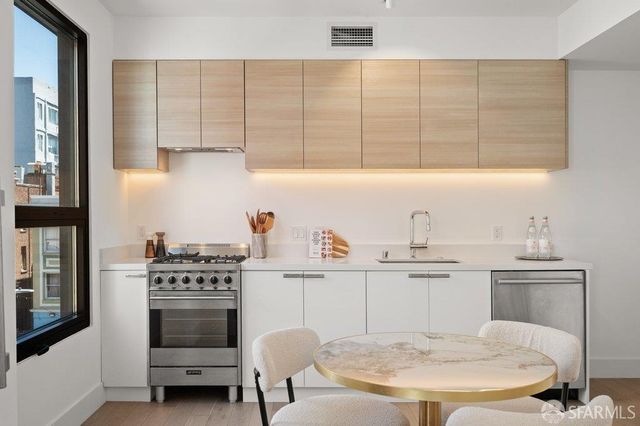 719 Larkin Street 404, San Francisco, CA 94109
