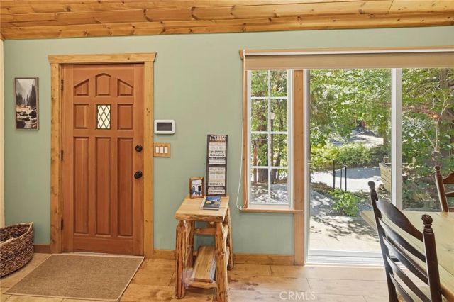 118 E Lane, Lake Arrowhead, CA 92352