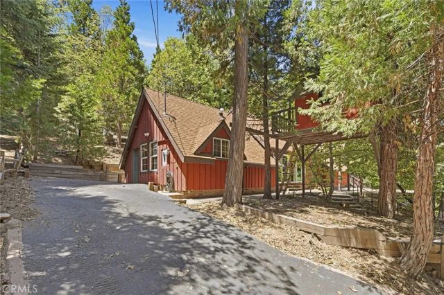 118 E Lane, Lake Arrowhead, CA 92352