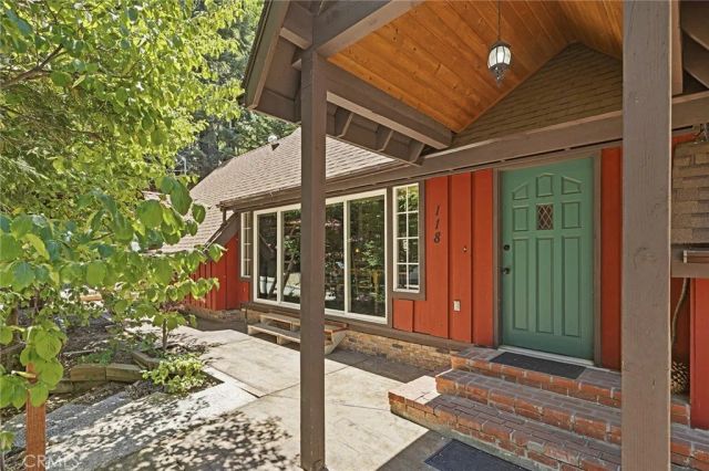 118 E Lane, Lake Arrowhead, CA 92352