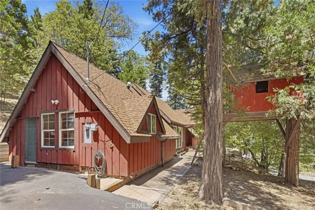 118 E Lane, Lake Arrowhead, CA 92352