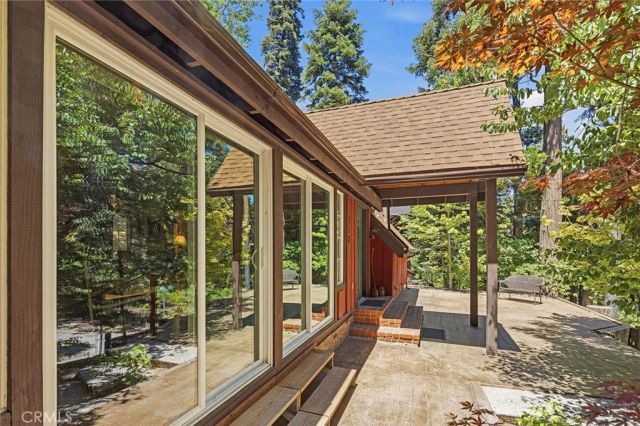 118 E Lane, Lake Arrowhead, CA 92352