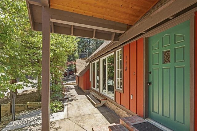 118 E Lane, Lake Arrowhead, CA 92352