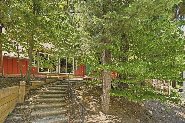 118 E Lane, Lake Arrowhead, CA 92352