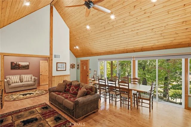 118 E Lane, Lake Arrowhead, CA 92352