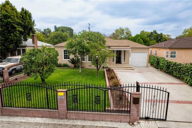 6232 Camellia Avenue, North Hollywood (los Angeles), CA 91606