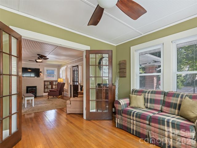 50 Epsom Street, Waynesville, NC 28786