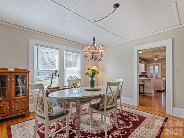 50 Epsom Street, Waynesville, NC 28786