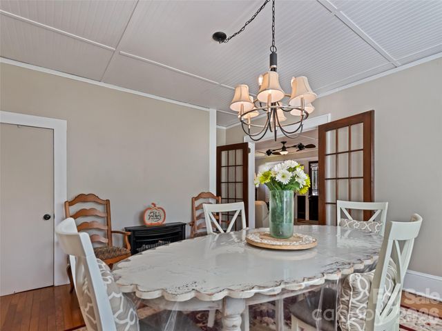 50 Epsom Street, Waynesville, NC 28786