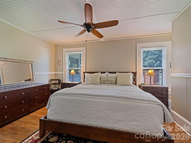 50 Epsom Street, Waynesville, NC 28786